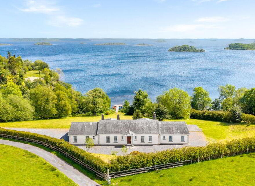 Rinneroon Bay House, Lough Corrib, Oughterard, H91WE2X