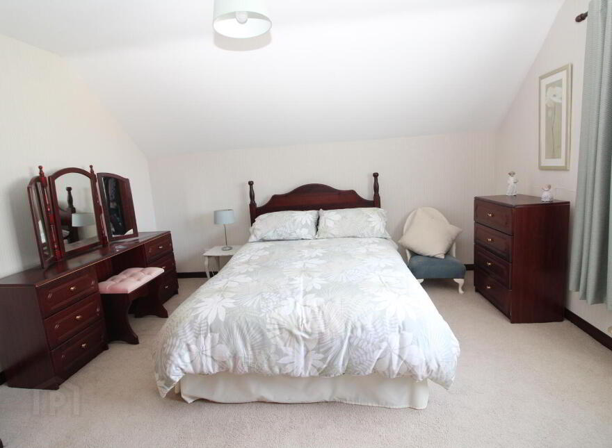 100 Tudor Park, Newtownabbey, BT36 4WL