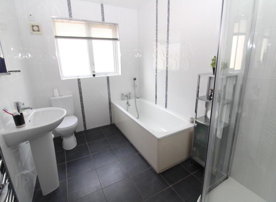 100 Tudor Park, Newtownabbey, BT36 4WL