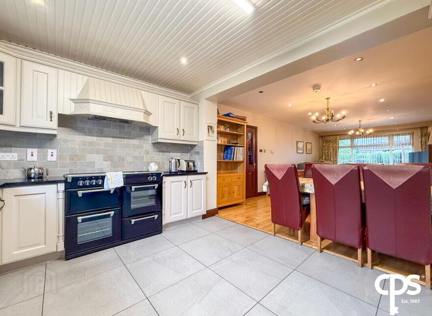 8 Mullinure Park, Armagh, BT61 9EJ