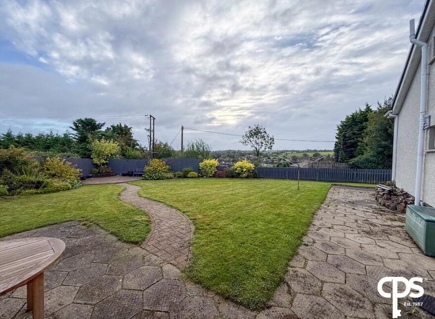 8 Mullinure Park, Armagh, BT61 9EJ