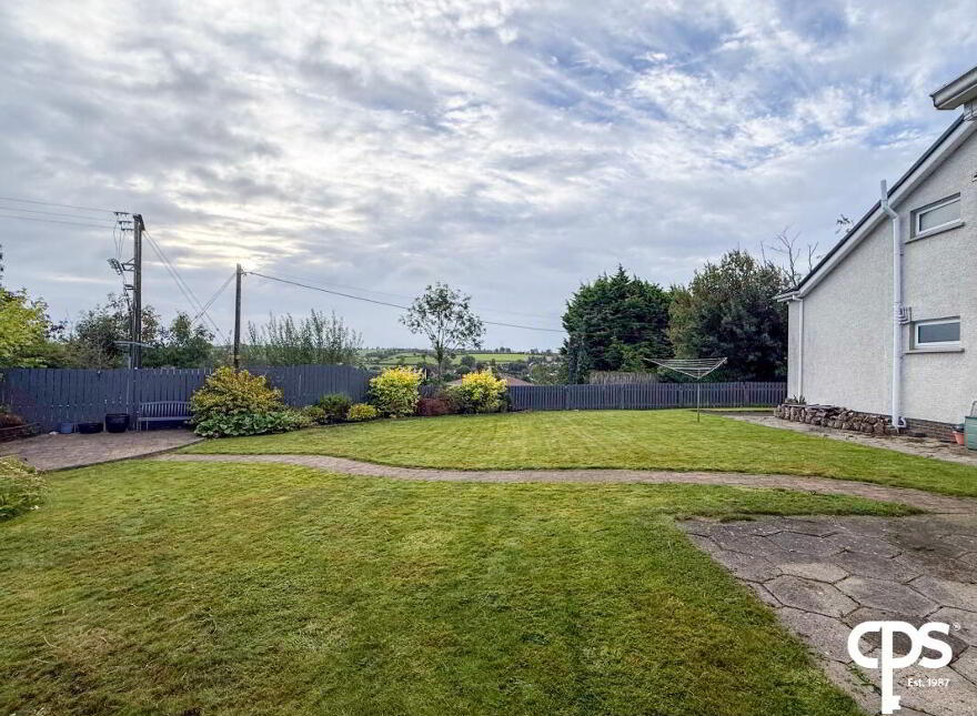 8 Mullinure Park, Armagh, BT61 9EJ