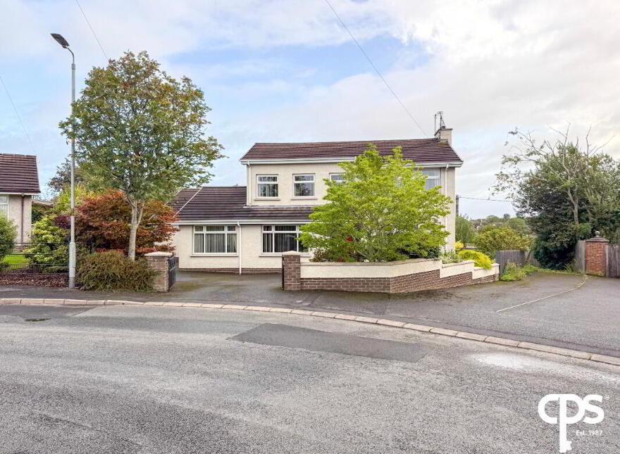 8 Mullinure Park, Armagh, BT61 9EJ