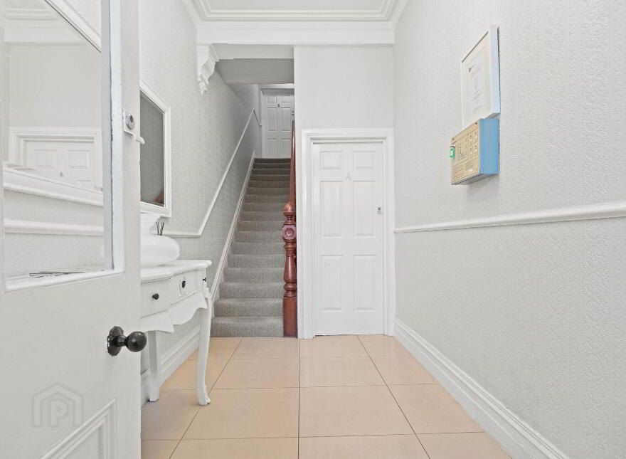 9B Dhu Varren Park, Portrush, BT56 8EL