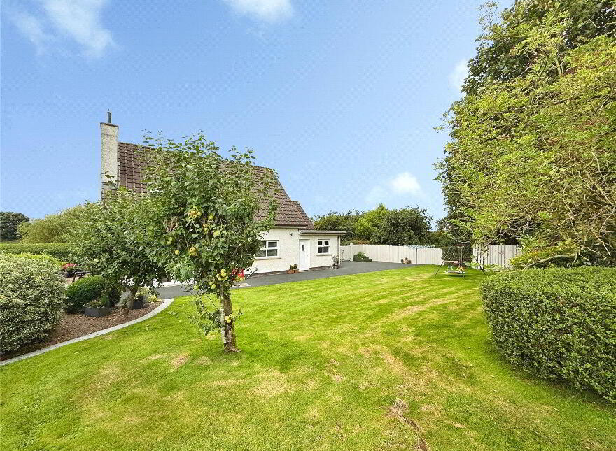 23 Carmagrim Road, Portglenone, BT44 8DE