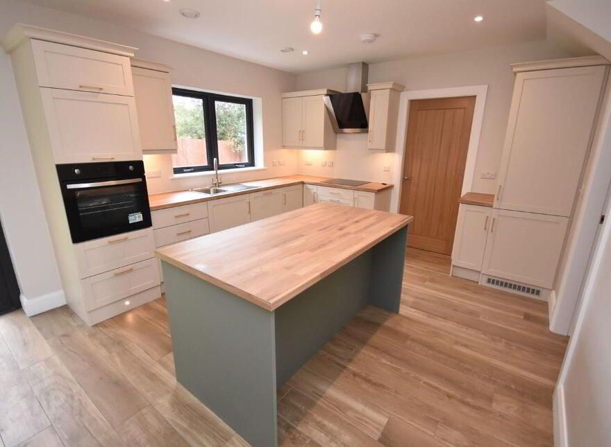 46 Gleann Tain Manor, Carnamuggagh Upper, Letterkenny, F92VF5E