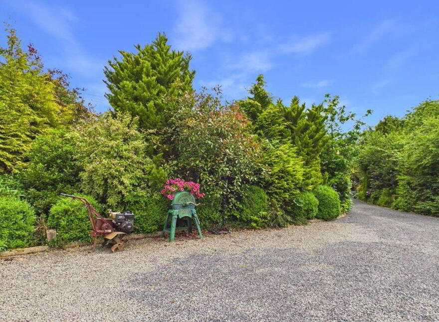 Rockbrook, Ballydavis, Ballydavis, R32CHF8