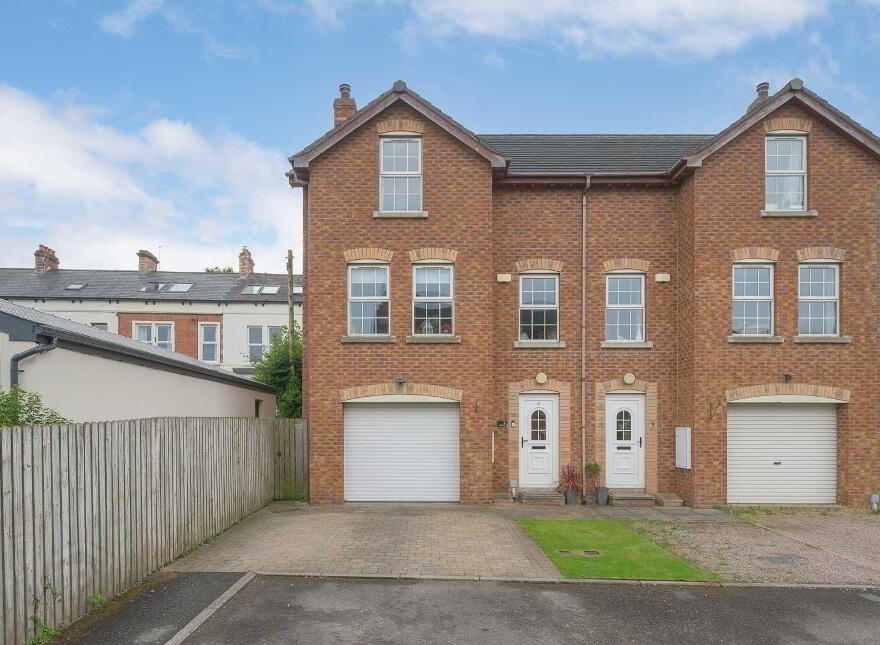 3 Church Hill, Holywood, BT18 9DS