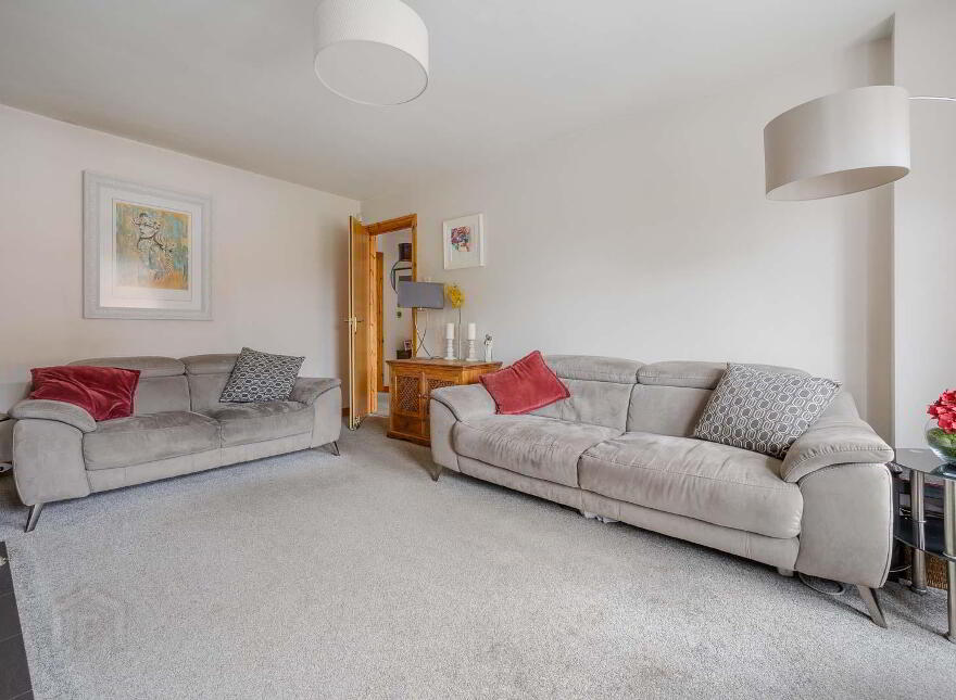 3 Church Hill, Holywood, BT18 9DS