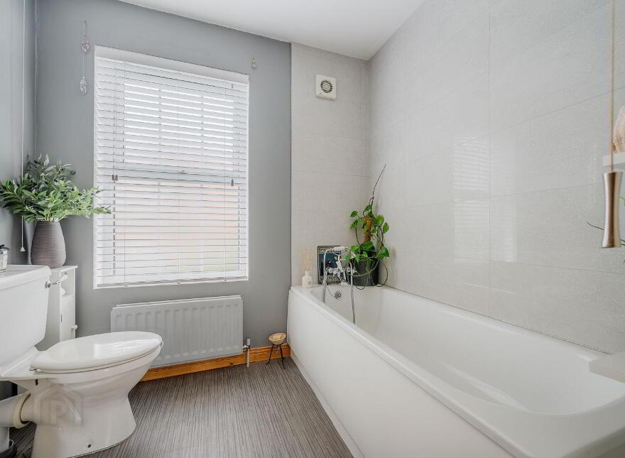 3 Church Hill, Holywood, BT18 9DS
