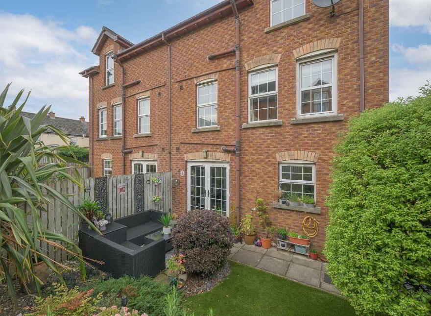 3 Church Hill, Holywood, BT18 9DS