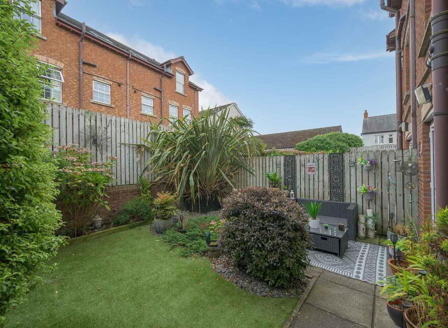 3 Church Hill, Holywood, BT18 9DS