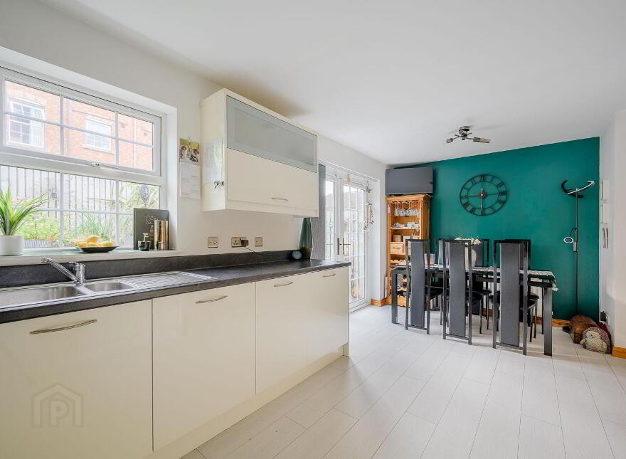 3 Church Hill, Holywood, BT18 9DS
