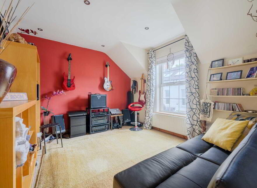 3 Church Hill, Holywood, BT18 9DS