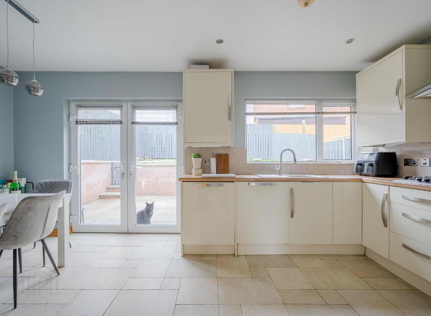 12 Marquis Avenue, Bangor, BT20 3HF