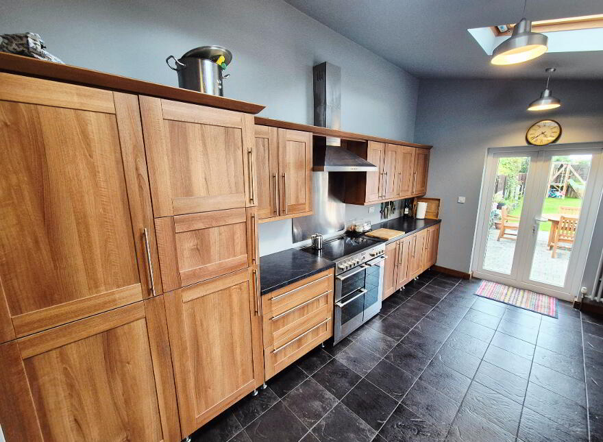 128 Ballycastle Road, Coleraine, BT52 2DZ