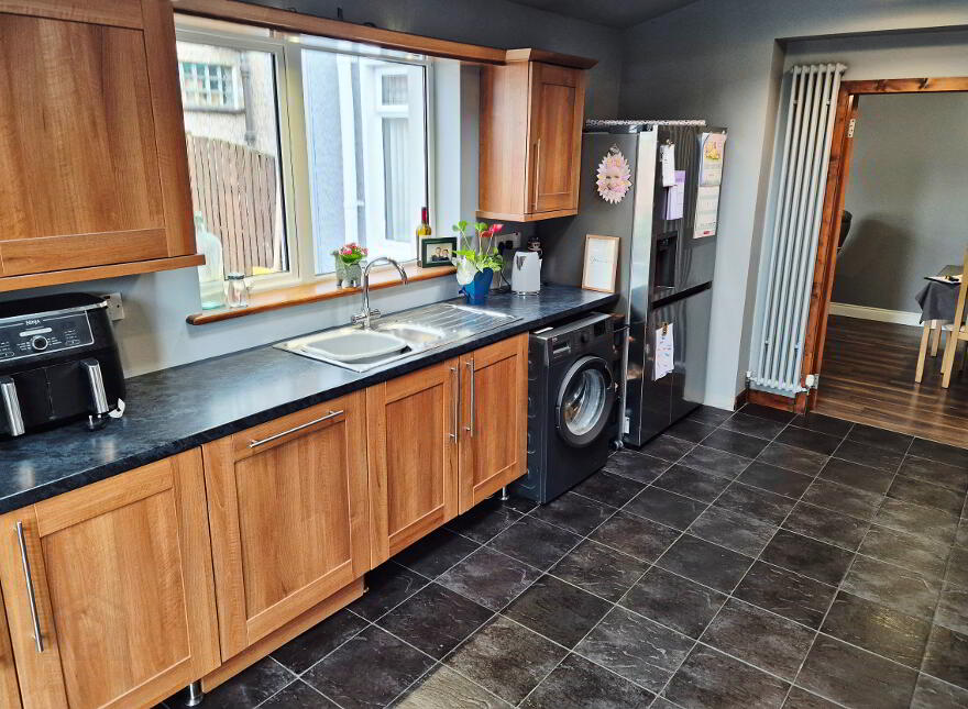 128 Ballycastle Road, Coleraine, BT52 2DZ