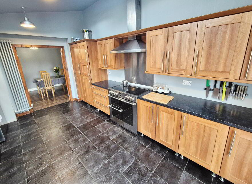 128 Ballycastle Road, Coleraine, BT52 2DZ