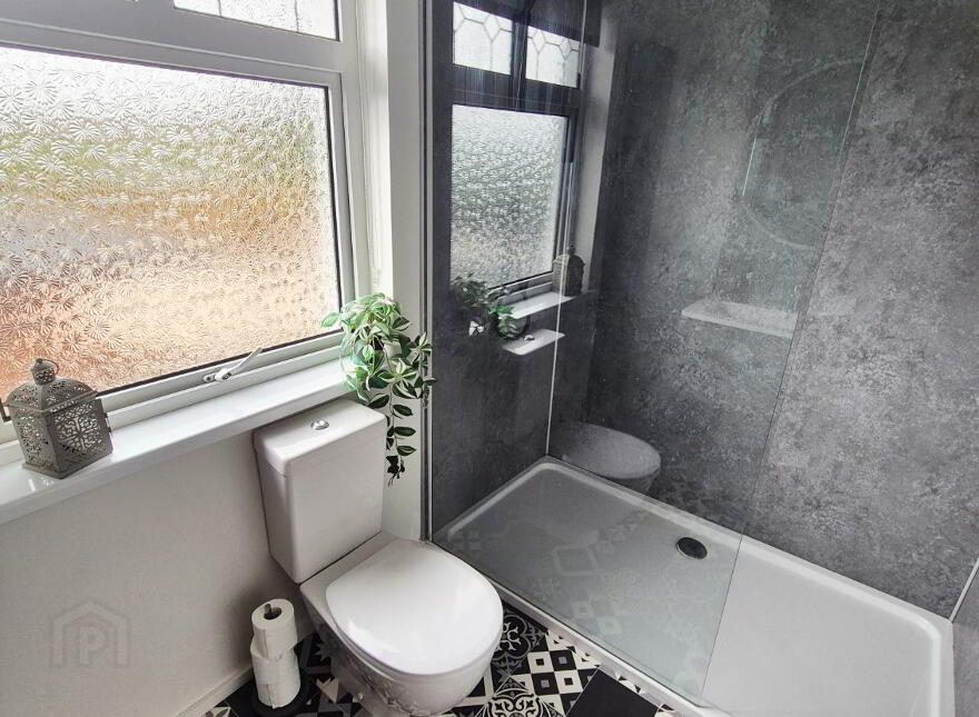128 Ballycastle Road, Coleraine, BT52 2DZ