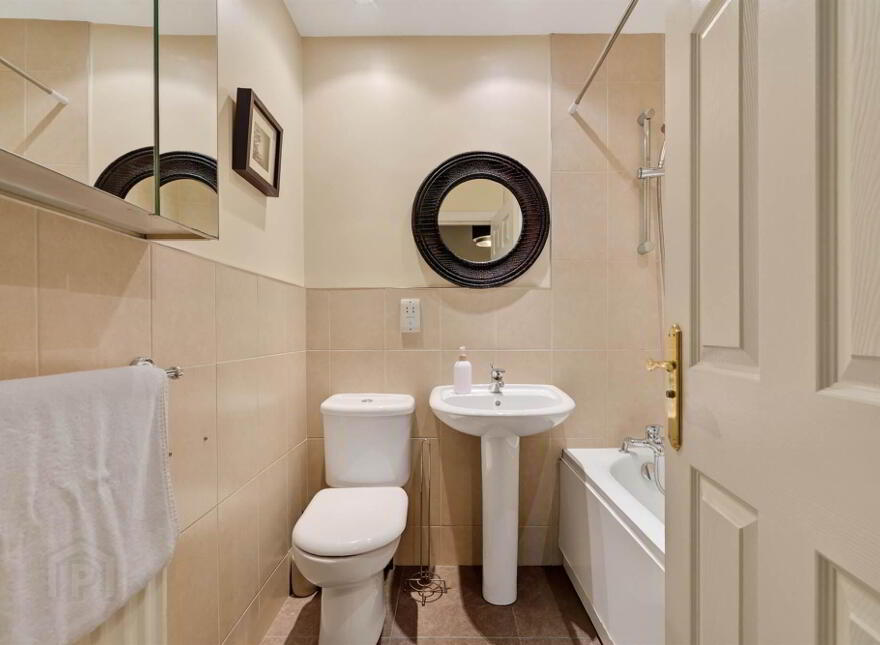 2 Apartment, Chancellors Court, 55-57 Malone Road, Belfast, BT9 6SA
