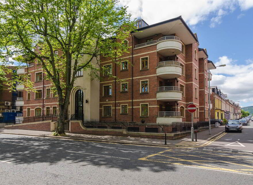2 Apartment, Chancellors Court, 55-57 Malone Road, Belfast, BT9 6SA