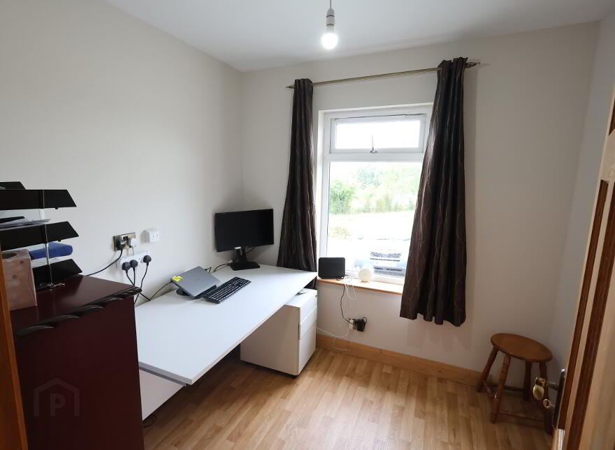 21 Cookstown Road, Dungannon, BT71 4BG