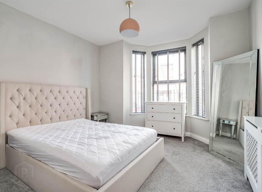 2A Surrey Street, Lisburn Road, Belfast, BT9 7FS