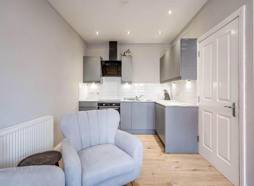 2A Surrey Street, Lisburn Road, Belfast, BT9 7FS