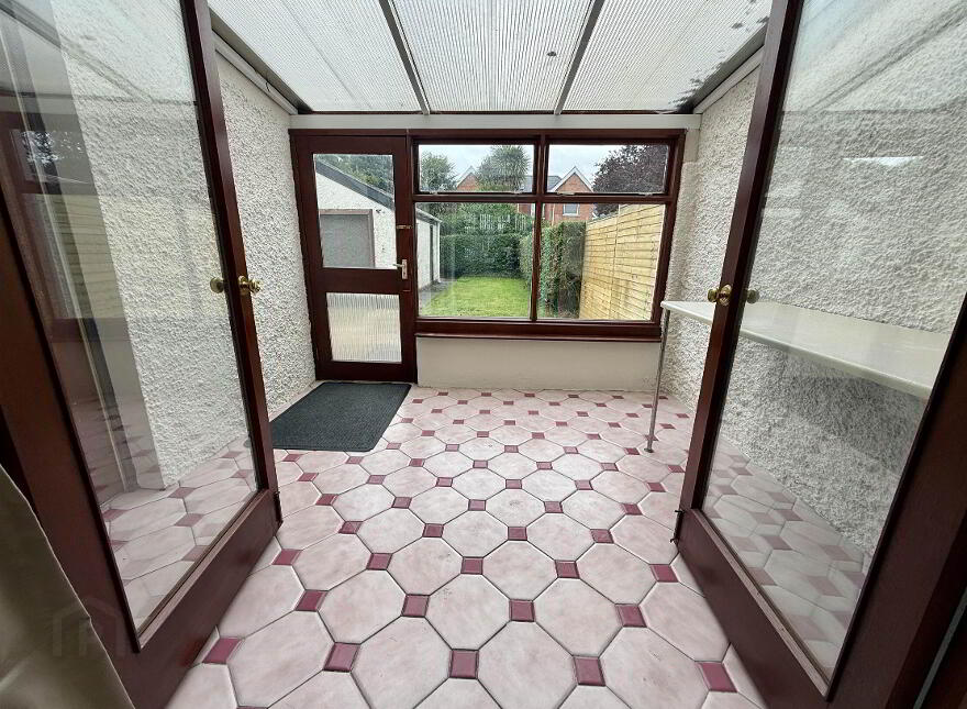 26 Pommern Parade, Castlereagh, Belfast, BT6 9FX