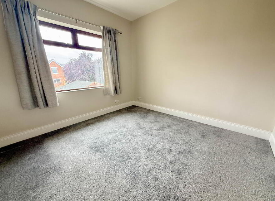 26 Pommern Parade, Castlereagh, Belfast, BT6 9FX