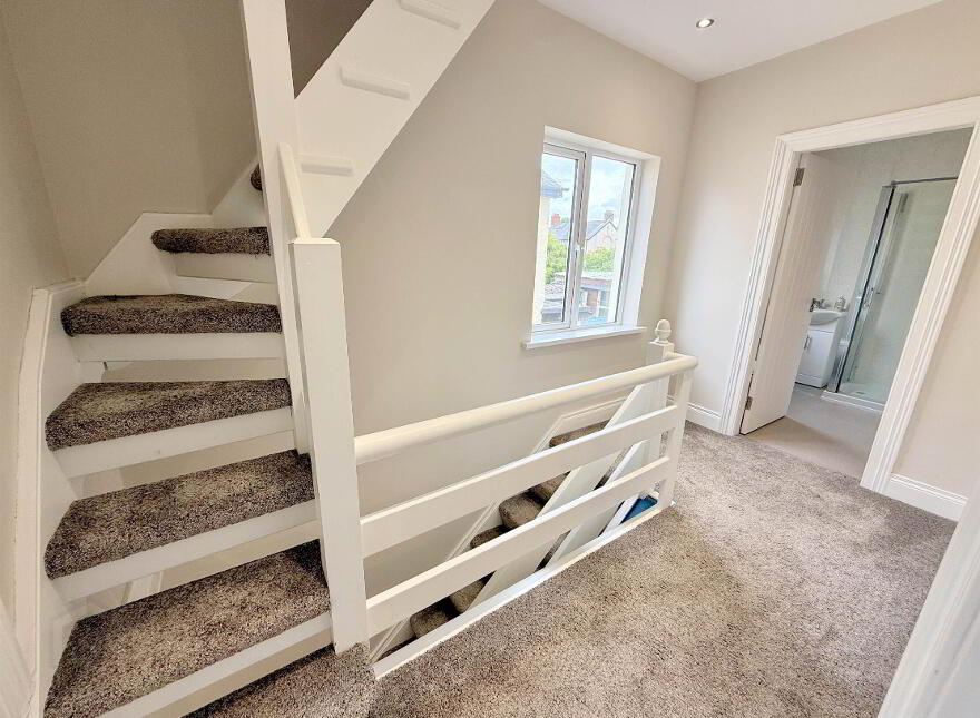 26 Pommern Parade, Castlereagh, Belfast, BT6 9FX