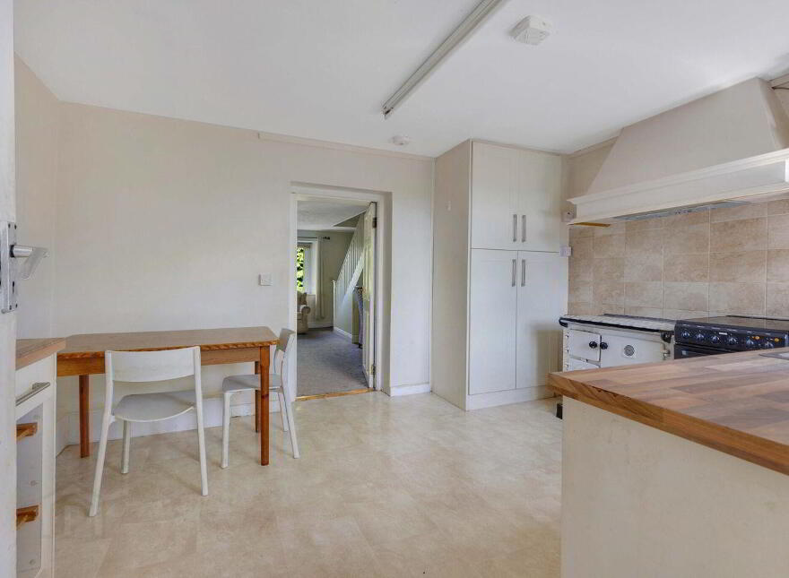 Newtown Cottage, Newtown, Trim, C15H6AK