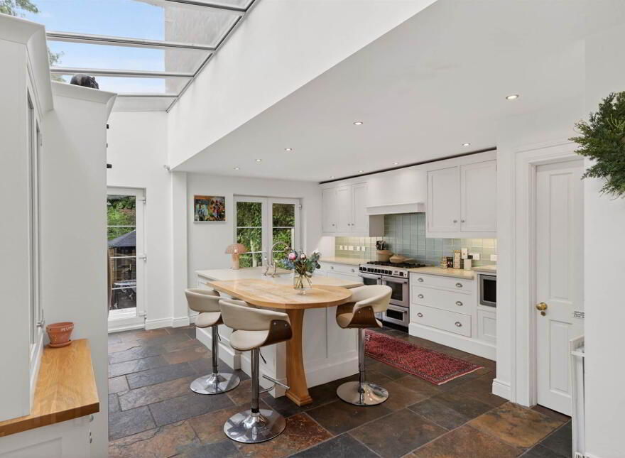 4 Church Avenue, Church Road, Holywood, BT18 9BJ
