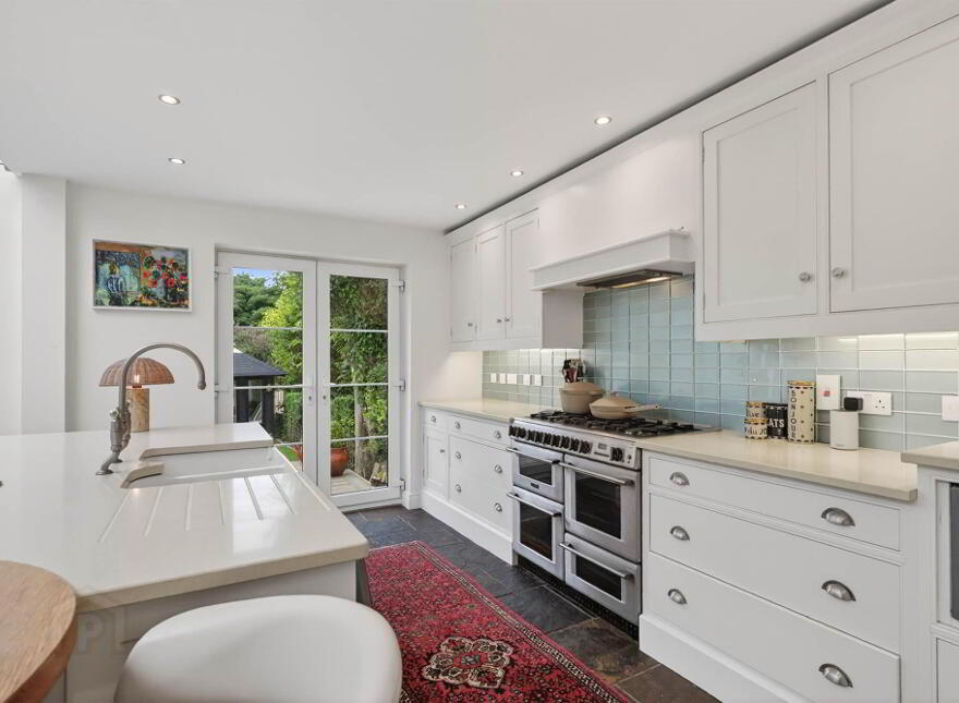 4 Church Avenue, Church Road, Holywood, BT18 9BJ