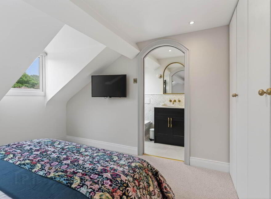 4 Church Avenue, Church Road, Holywood, BT18 9BJ