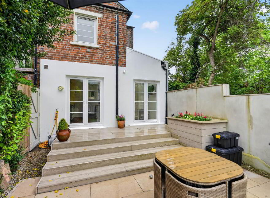 4 Church Avenue, Church Road, Holywood, BT18 9BJ