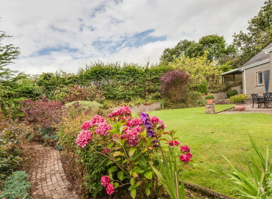 8 Carrowkeel Road, Lisbellaw, Enniskillen, BT94 5BP