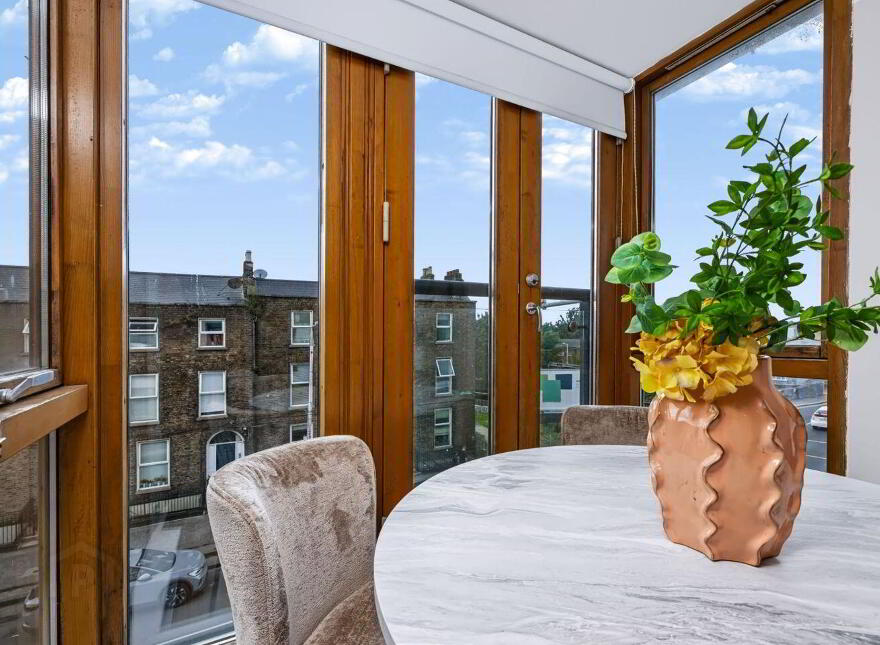 Apartment 10 Bridgewater Hall, Summerhill Parade, Dublin 1, D01N7C2