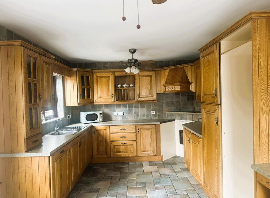 22 Tudor Mews, Warrenpoint, Newry, BT34 3TD
