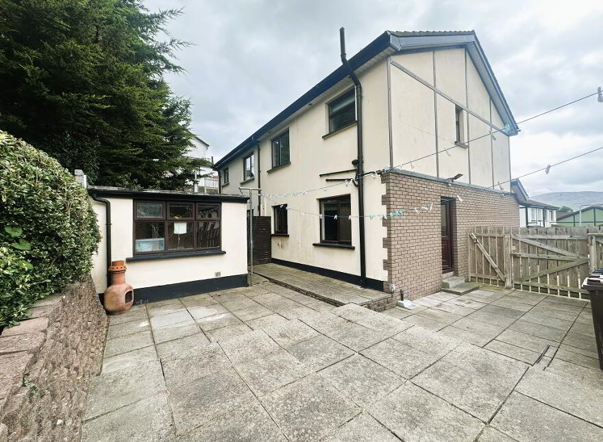 22 Tudor Mews, Warrenpoint, Newry, BT34 3TD