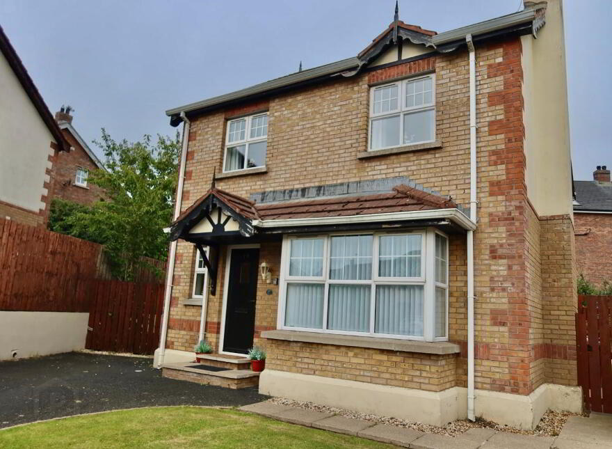 STUDENT LET 2026 - 27, 17 Old Mill Grange, Double Room Available, Portstewart, BT55 7GD
