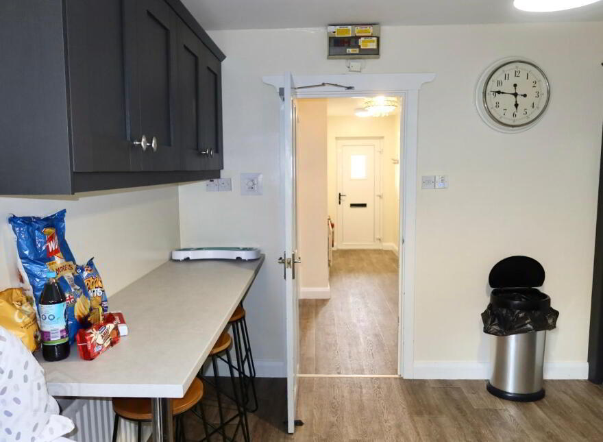 STUDENT LET 2026 - 27, 17 Old Mill Grange, Double Room Available, Portstewart, BT55 7GD