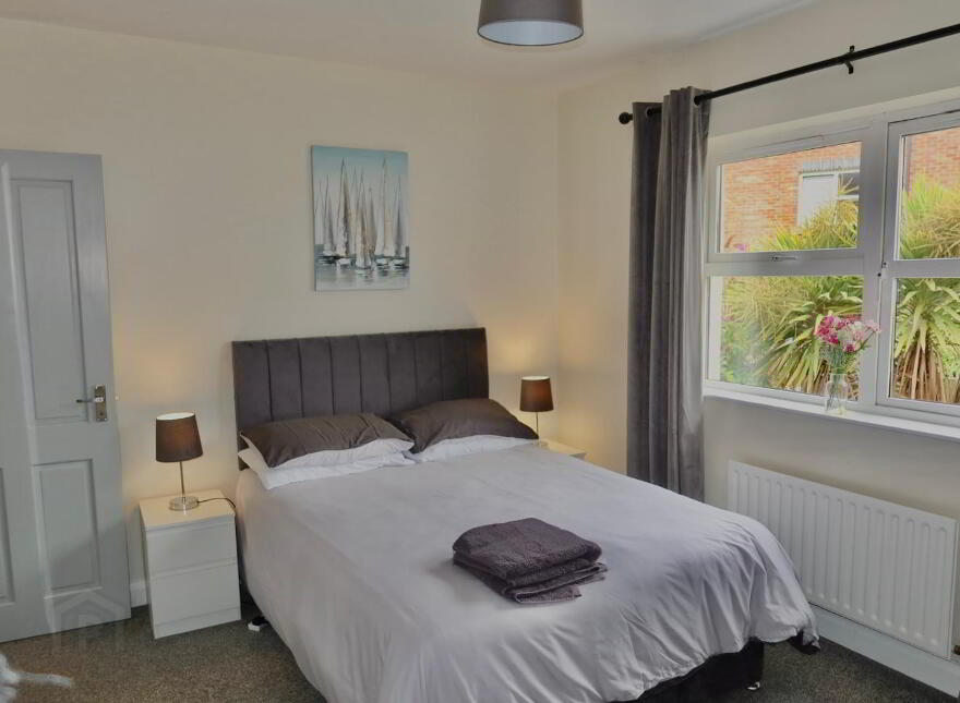 STUDENT LET 2026 - 27, 17 Old Mill Grange, Double Room Available, Portstewart, BT55 7GD