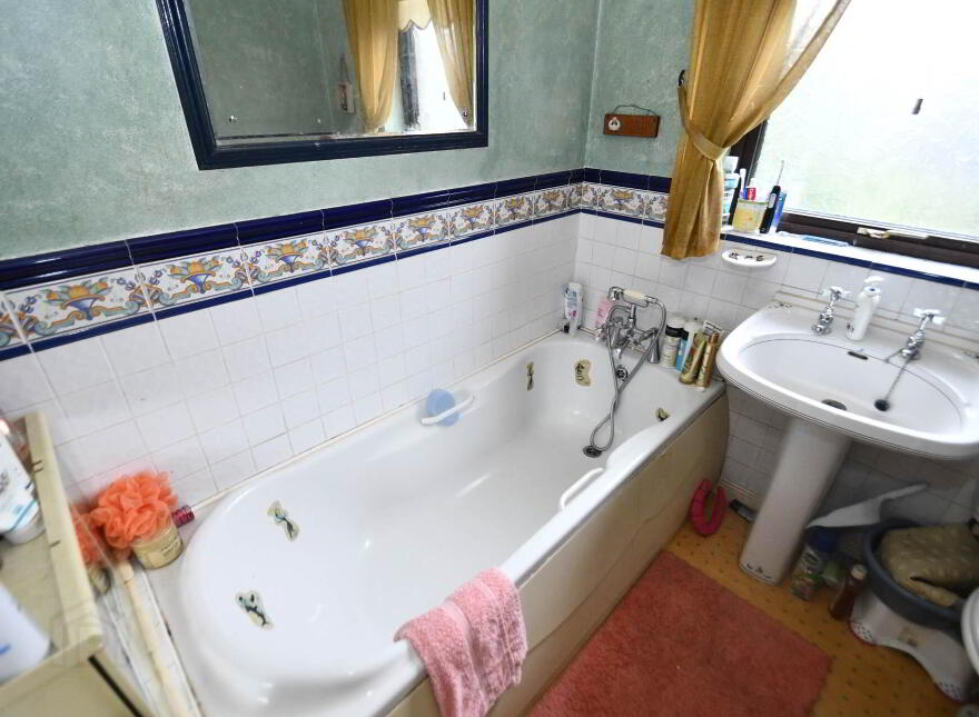 43 Woodland Grange, Belfast, BT11 9QT