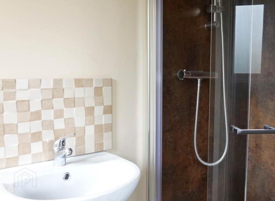 57 The Meadows, Irvinestown, BT94 1EU