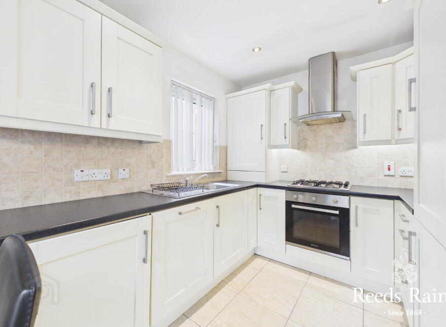 10 Fort Manor, Dundonald, Belfast, BT16 1ZA