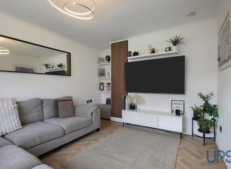 30 Norfolk Road, Belfast, BT11 8DE