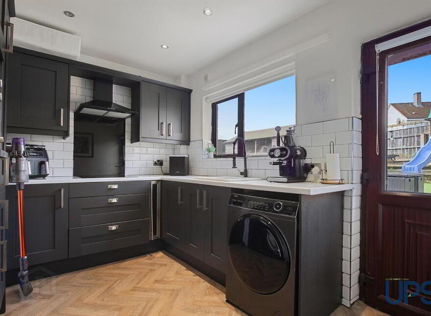 30 Norfolk Road, Belfast, BT11 8DE