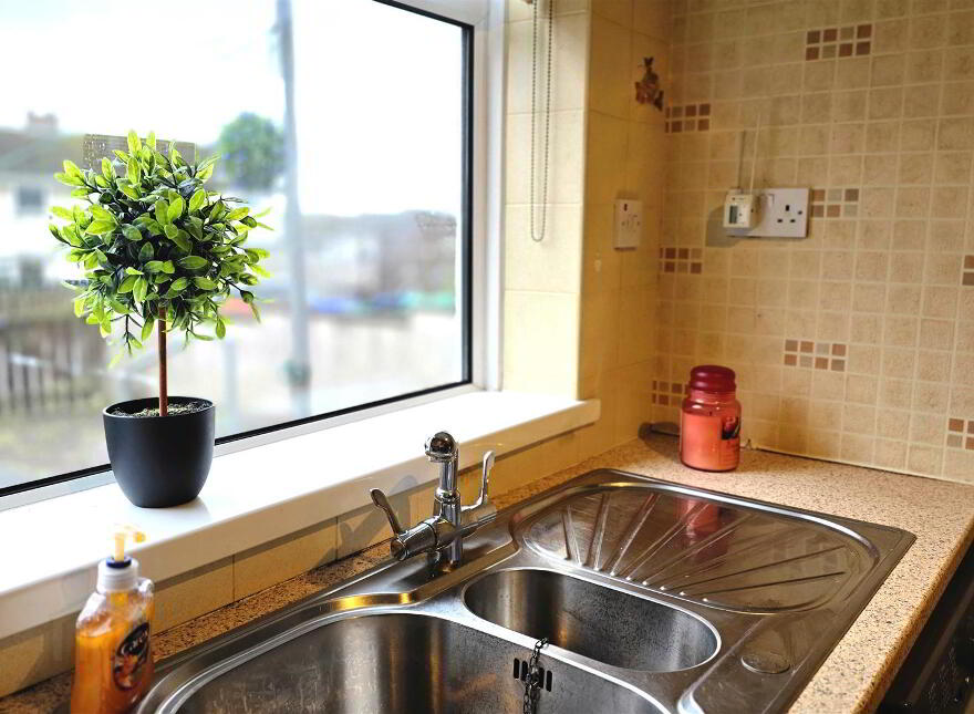 1 Maplehill, Antrim, BT41 2BX