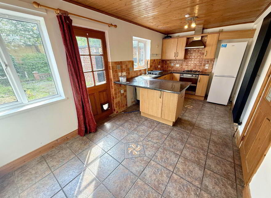 10 Minnowburn Drive, Grays Park, Belfast, BT8 7QJ